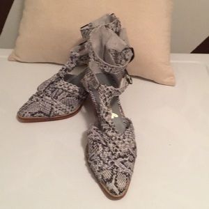 FP genuine leather snake shoes